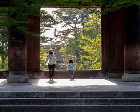 探秘龙虎山悬棺：神秘的古代葬礼方式